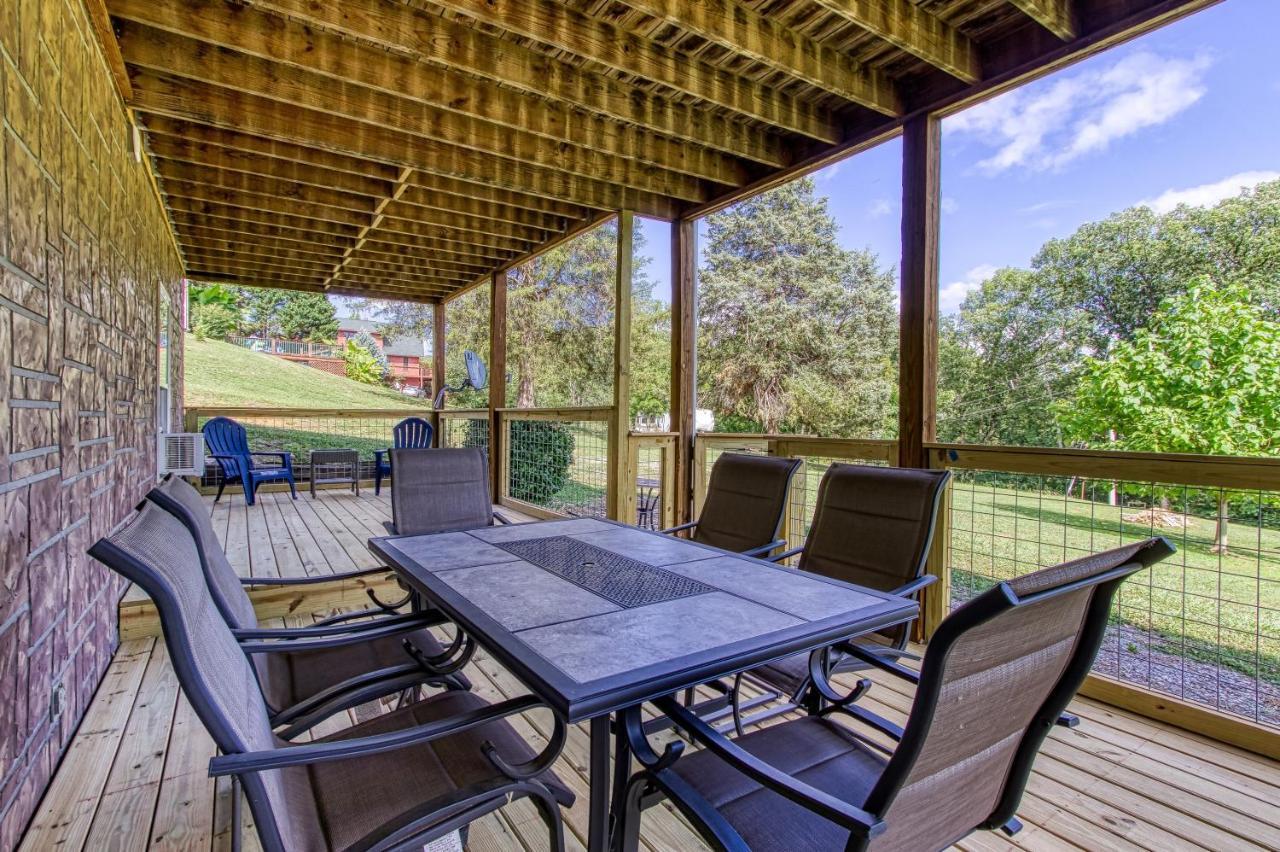 Fun & Games By Honeybearcabins 2Br/1Ba Sleeps 7 Sevierville Extérieur photo