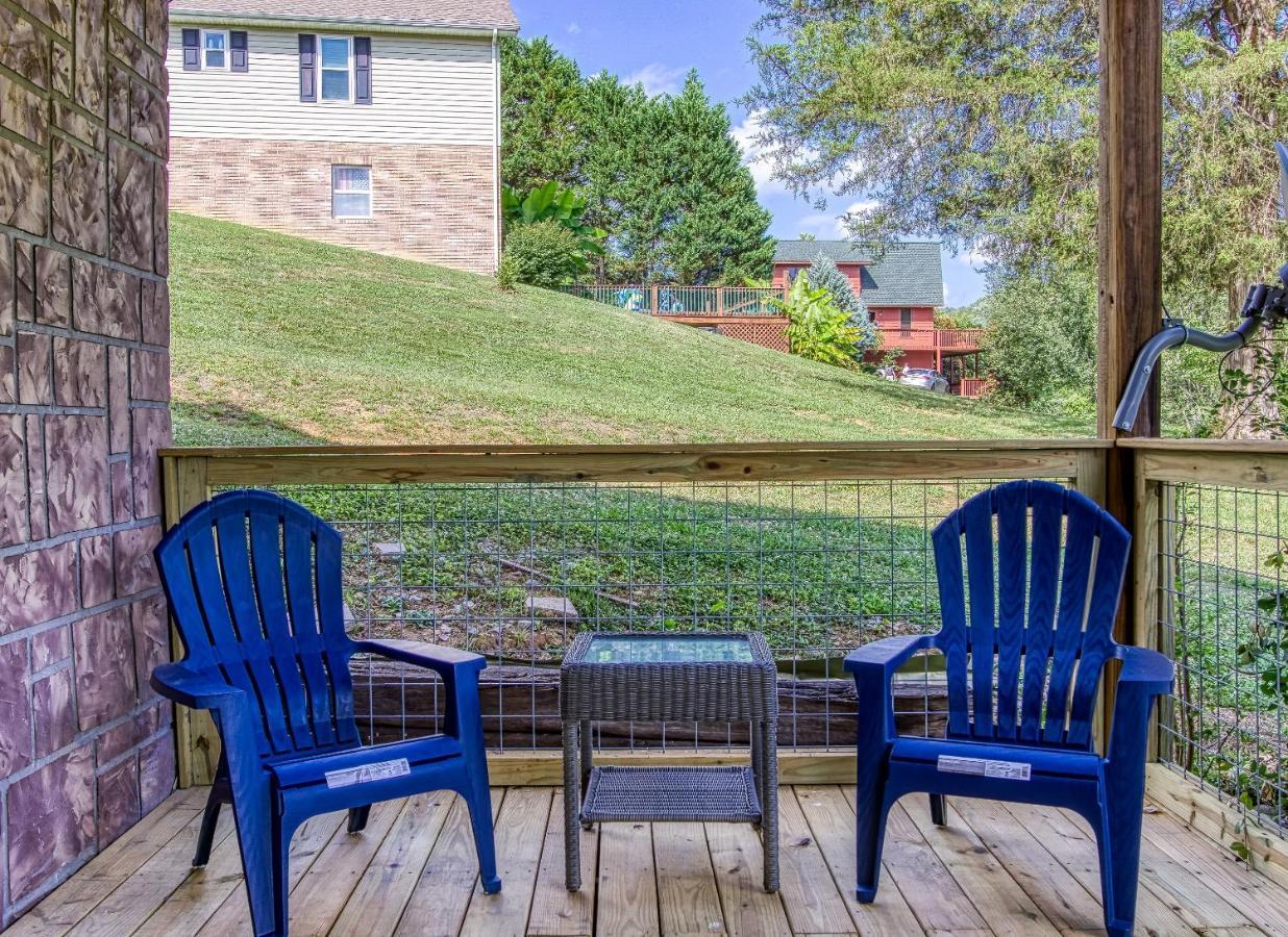 Fun & Games By Honeybearcabins 2Br/1Ba Sleeps 7 Sevierville Extérieur photo